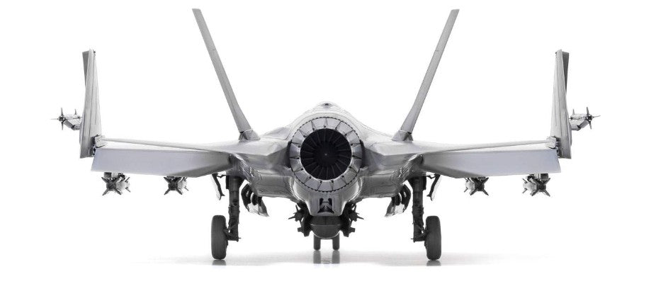 Tamiya 1/48 Lockheed Martin F-35 C Lightning II