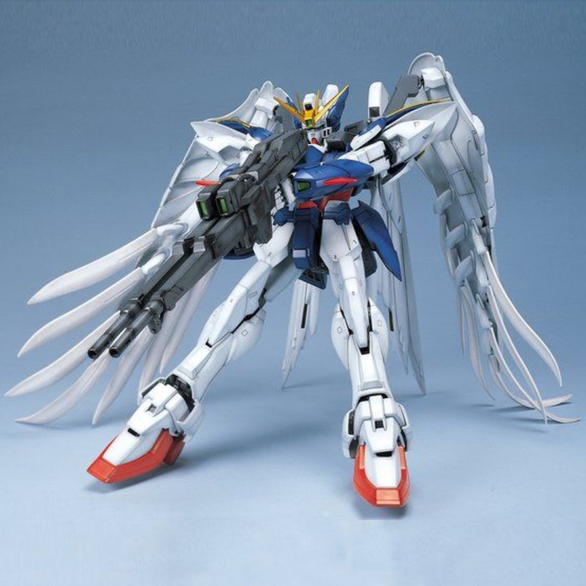 Bandai PG XXXG-00W0 W-Gundam Zero Custom "New Mobile Report Gundam Wing" 1/60