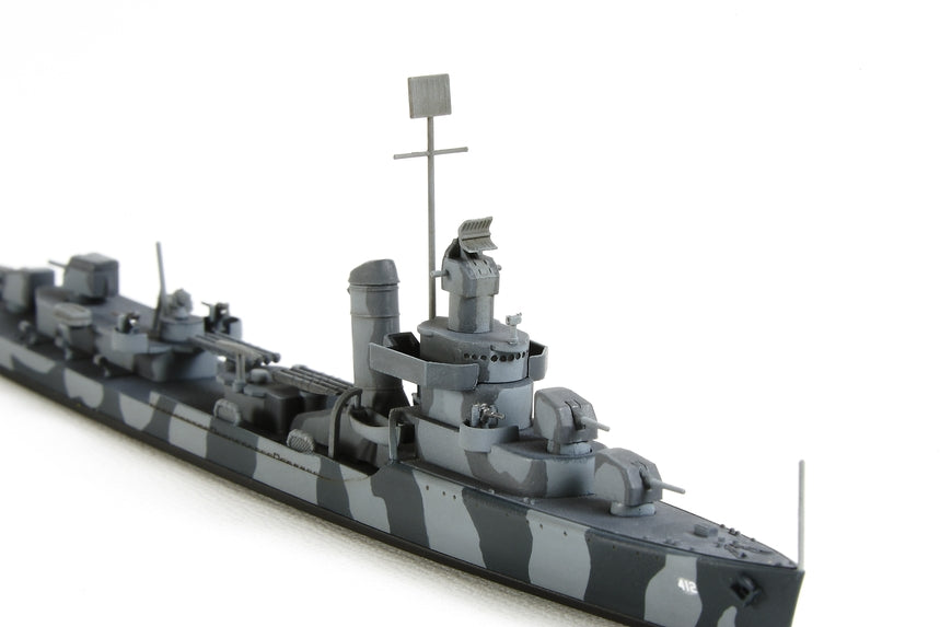 Tamiya 1/700 Navy Destroyer DD412 Hammann
